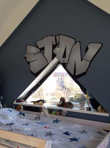 Review muursticker graffiti-Stan