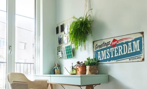 retro bord van Amsterdam voor een vintage interieur-min