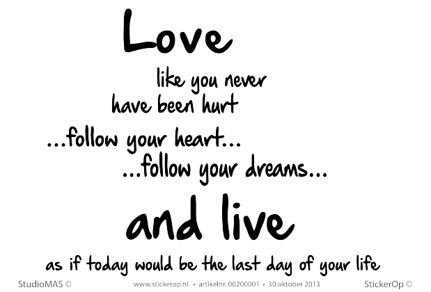 Muurstickers thema muursticker tekst love and live