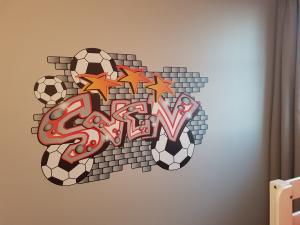 stoere graffiti voetbalmuursticker!